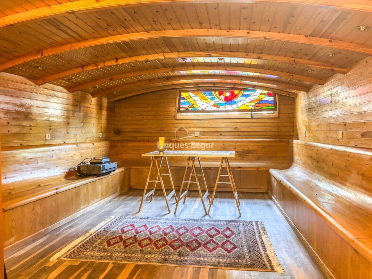 6 bedroom Villa for sale in Mont-ras with garage - € 500,000 (Ref: 9719374)