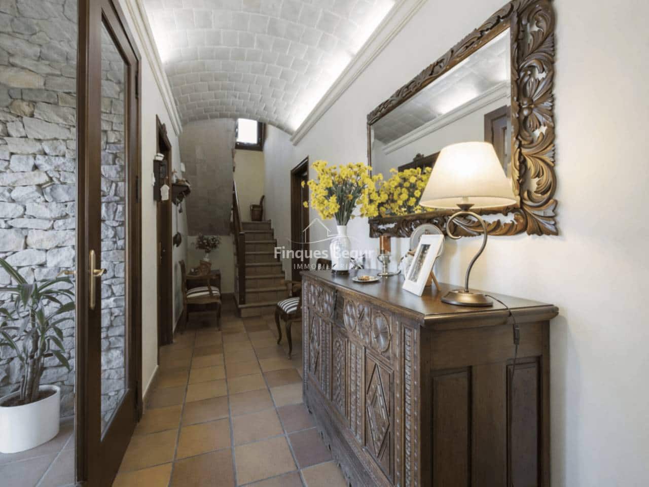 7 soveværelse Finca/Landehus til salg i Peratallada med garage - € 2.400.000 (Ref: 9743147)