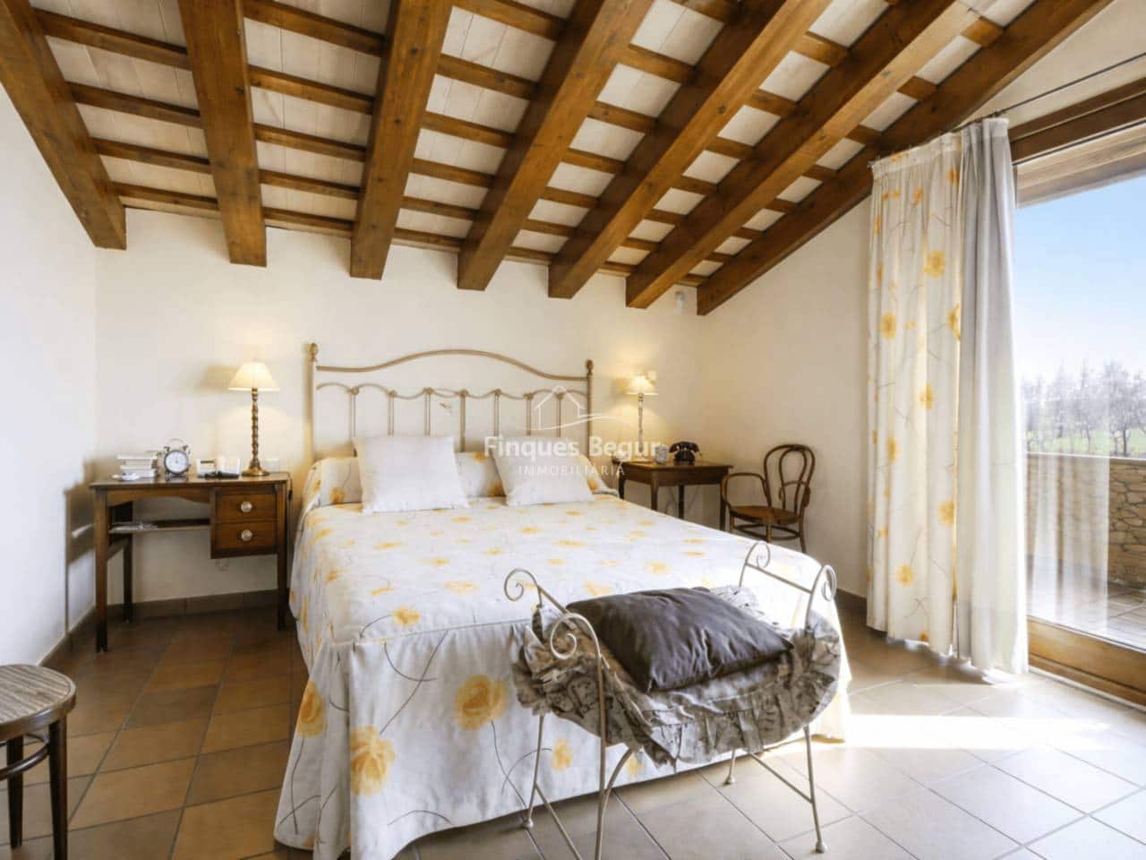 7 soveværelse Finca/Landehus til salg i Peratallada med garage - € 2.400.000 (Ref: 9743147)