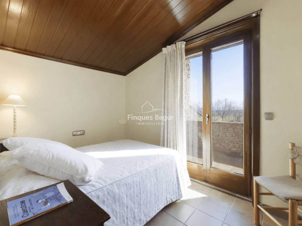 7 soveværelse Finca/Landehus til salg i Peratallada med garage - € 2.400.000 (Ref: 9743147)