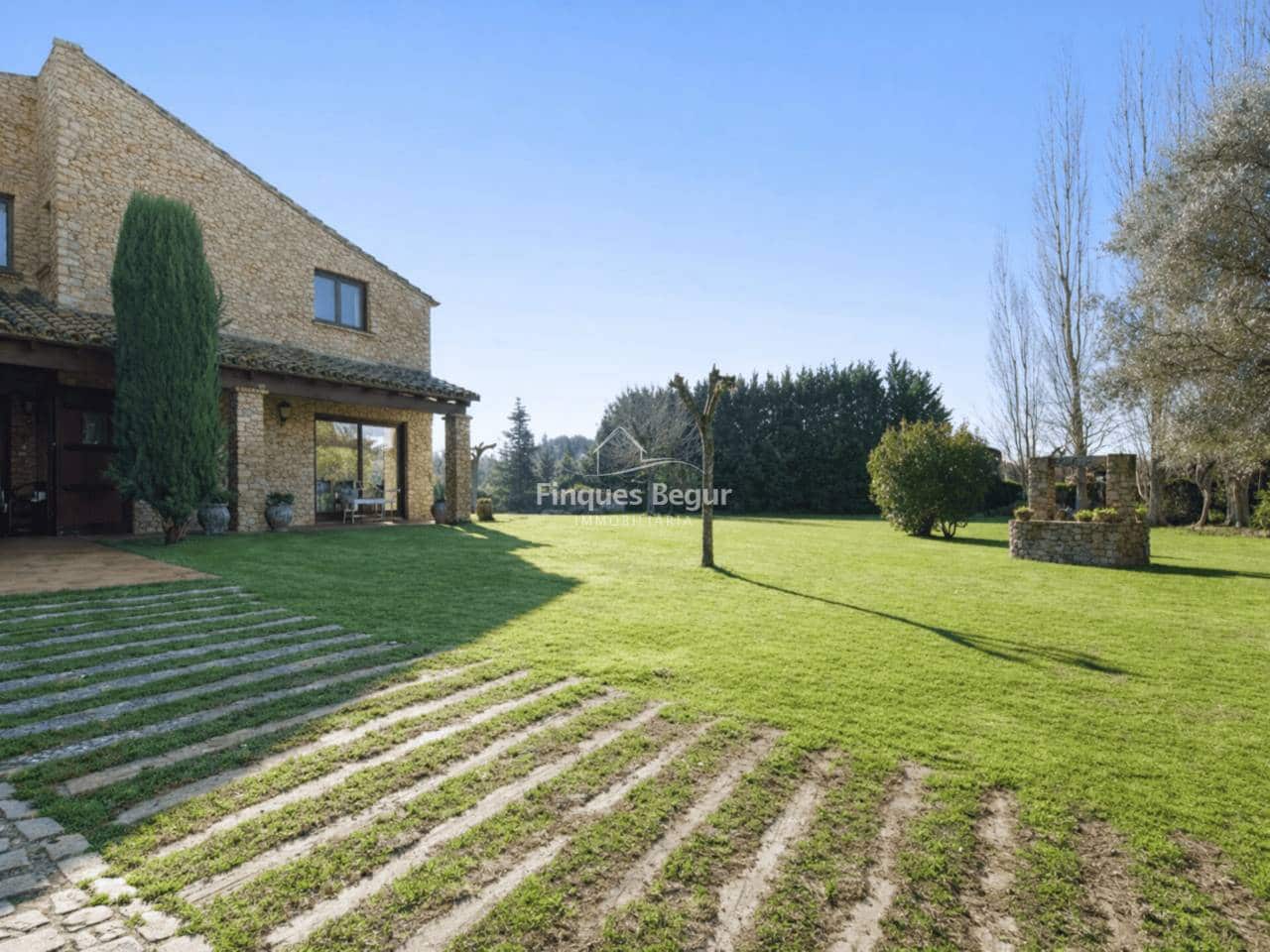 7 soveværelse Finca/Landehus til salg i Peratallada med garage - € 2.400.000 (Ref: 9743147)