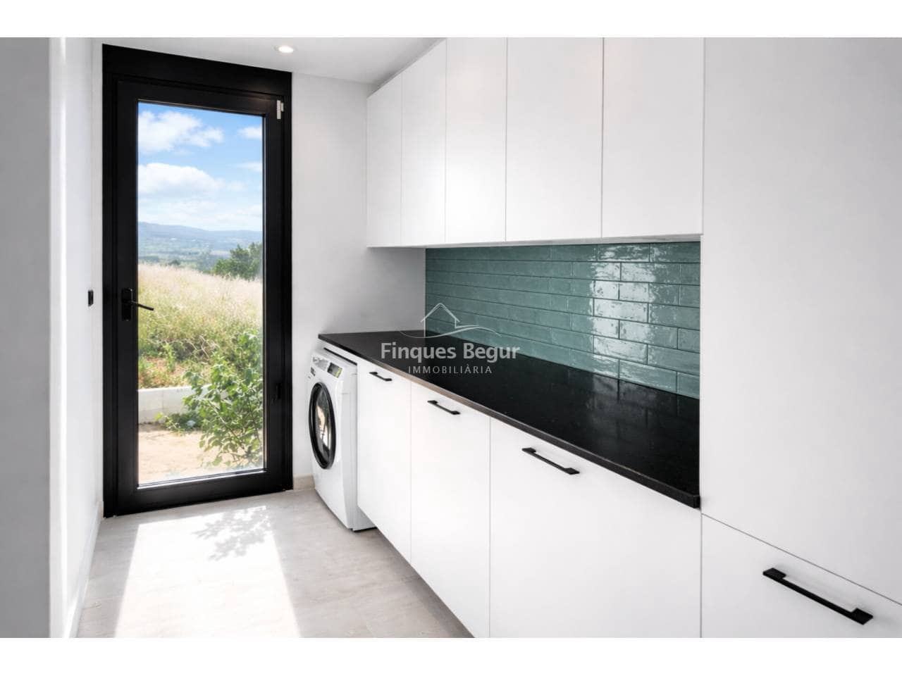 4 slaapkamer Villa te koop in Santa Cristina d'Aro met zwembad garage - € 1.560.000 (Ref: 9798491)