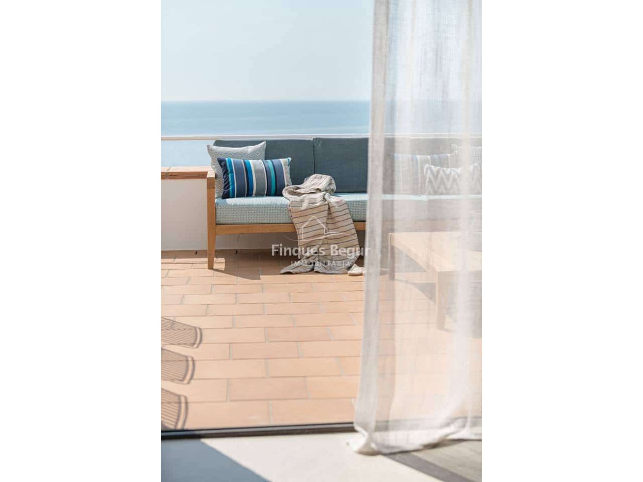 3 bedroom Apartment for sale in Begur with pool - € 650,000 (Ref: 9803919)