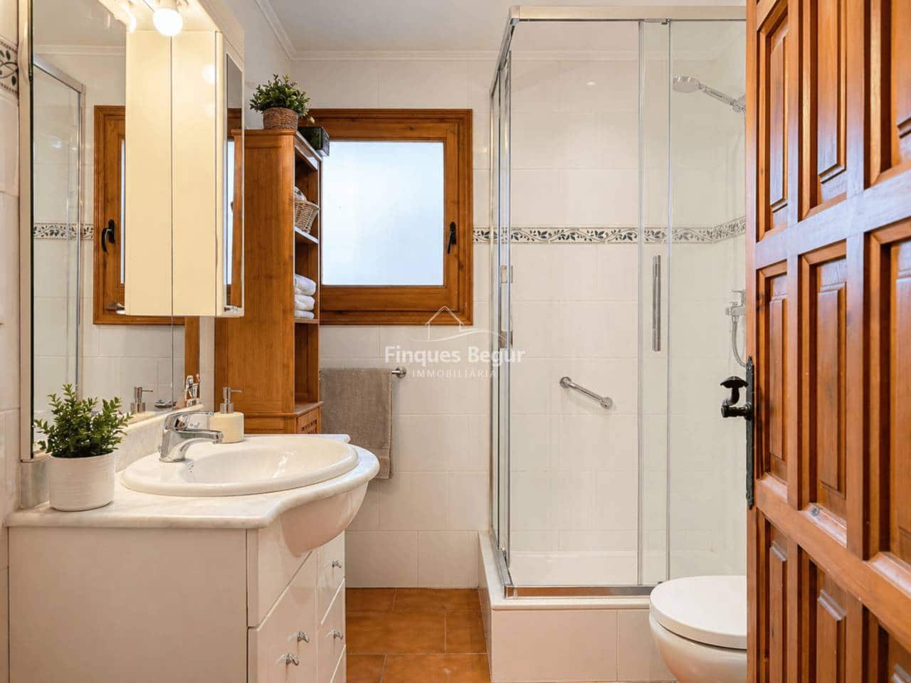 3 bedroom Villa for sale in Begur with pool garage - € 710,000 (Ref: 9805920)