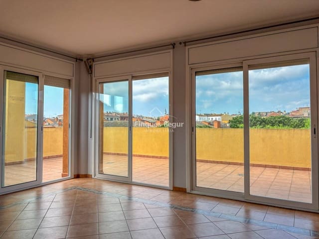 1 slaapkamer Appartement te koop in Palafrugell met garage - € 265.000 (Ref: 9811024)