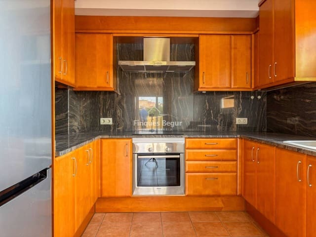 1 slaapkamer Appartement te koop in Palafrugell met garage - € 265.000 (Ref: 9811024)