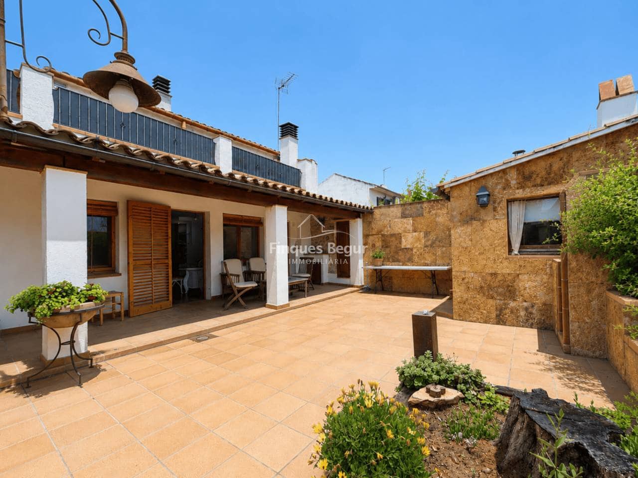 3 bedroom Terraced Villa for sale in Mont-ras with garage - € 410,000 (Ref: 9838822)