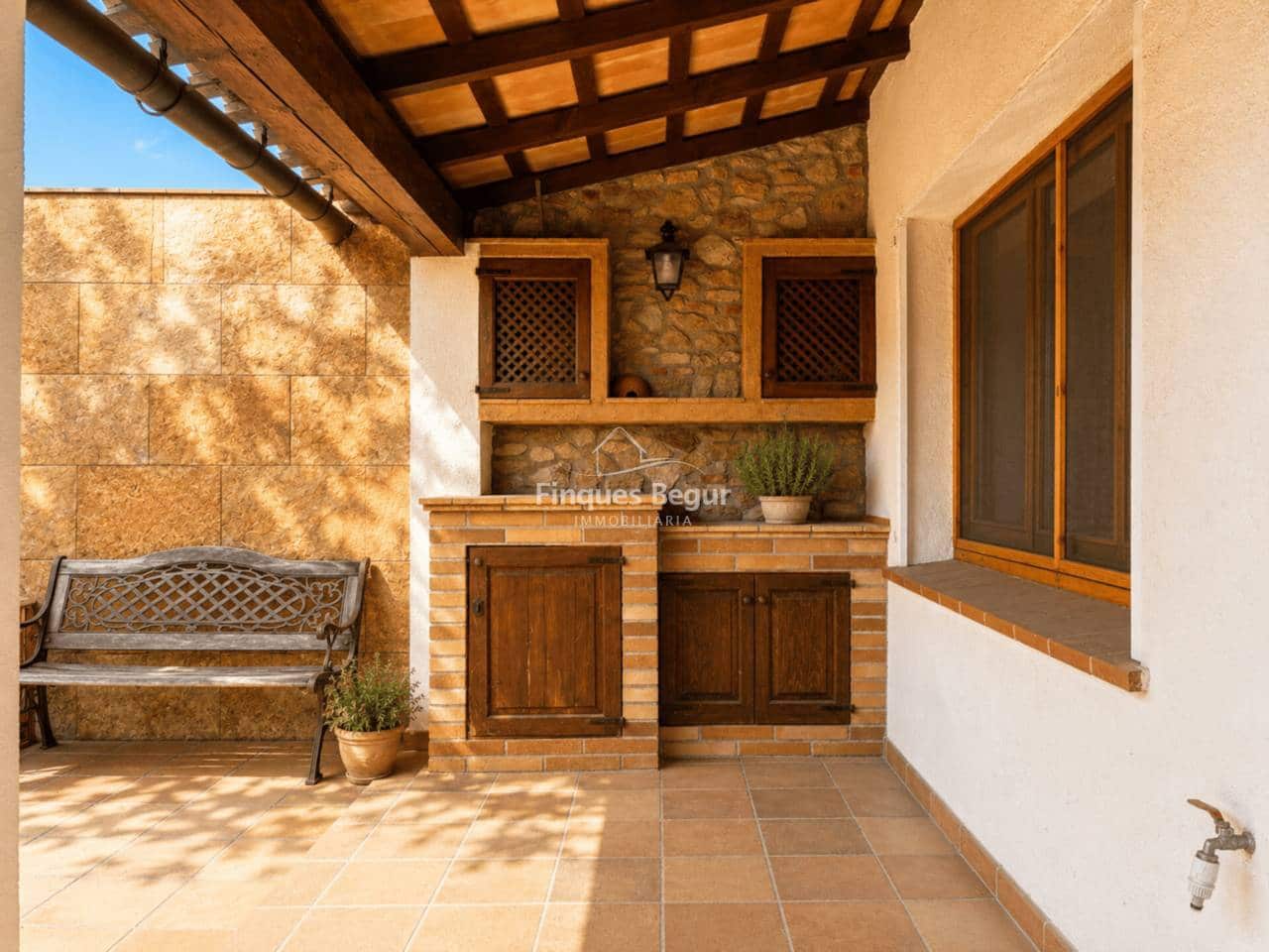 3 bedroom Terraced Villa for sale in Mont-ras with garage - € 410,000 (Ref: 9838822)