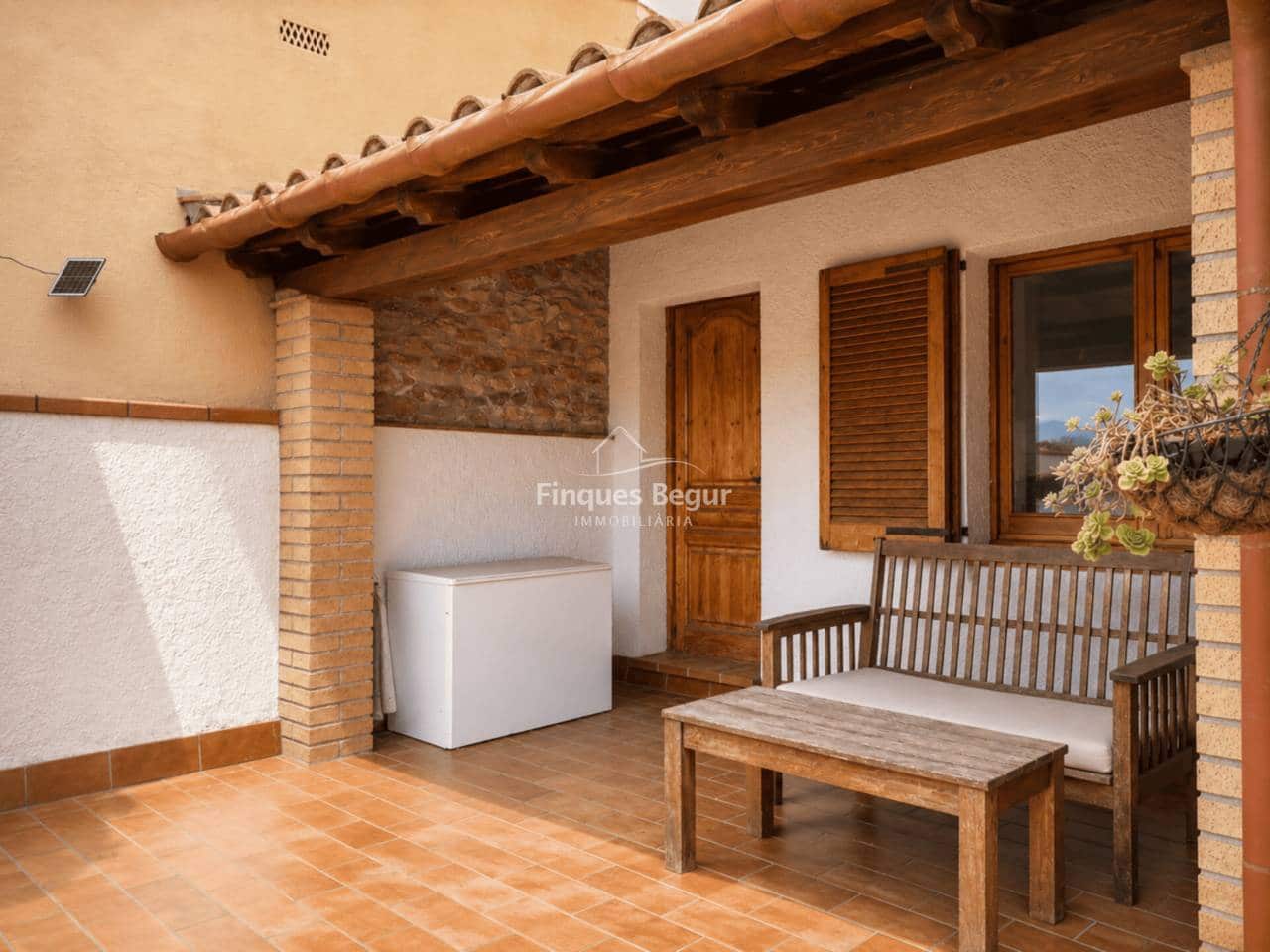 3 bedroom Terraced Villa for sale in Mont-ras with garage - € 410,000 (Ref: 9838822)