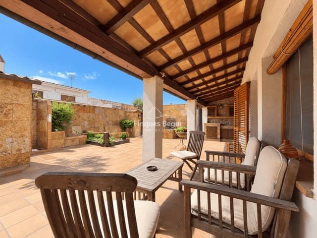 Adosado de 3 habitaciones en Mont-ras en venta con garaje - 410.000 € (Ref: 9838822)