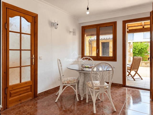 Adosado de 3 habitaciones en Mont-ras en venta con garaje - 410.000 € (Ref: 9838822)
