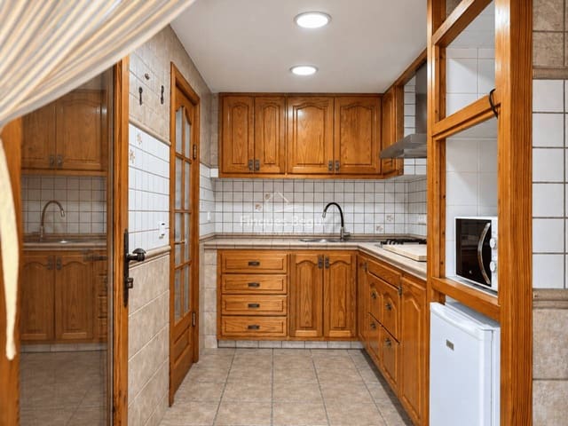 Adosado de 3 habitaciones en Mont-ras en venta con garaje - 410.000 € (Ref: 9838822)