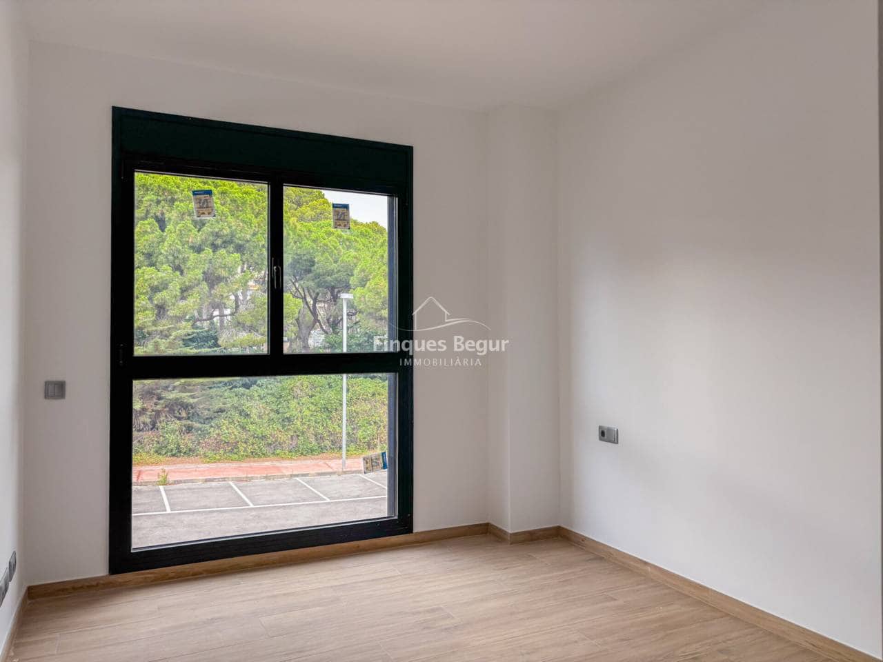 3 slaapkamer Appartement te koop in Pals met zwembad garage - € 350.000 (Ref: 9943263)