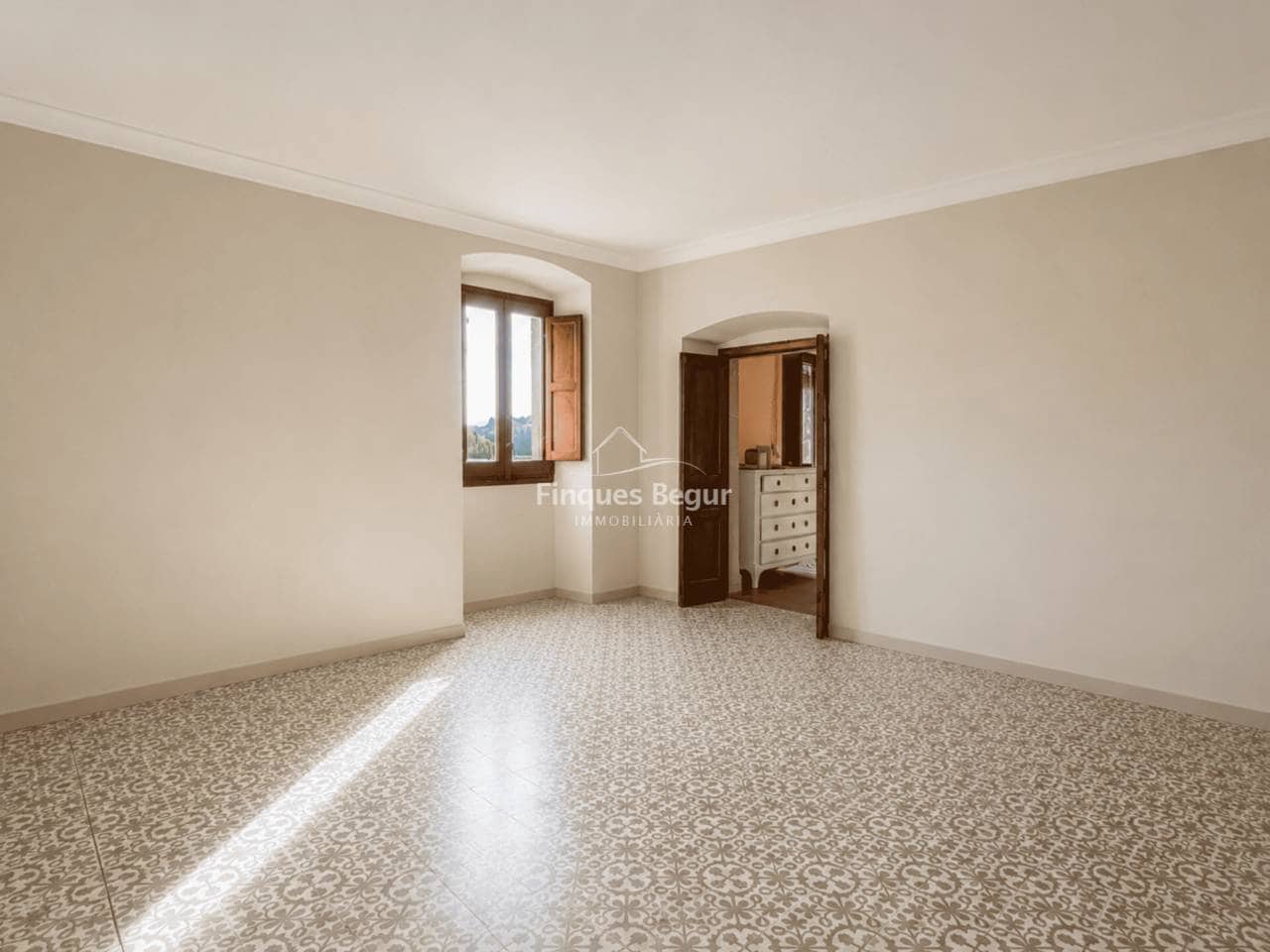 4 bedroom Finca/Country House for sale in Corca with garage - € 1,500,000 (Ref: 9958983)