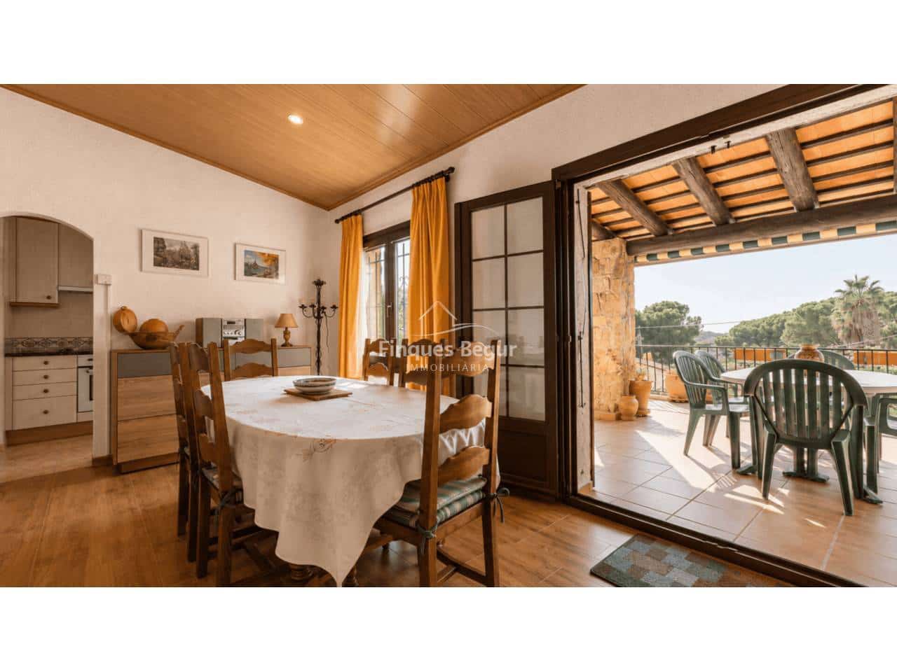 3 Zimmer Villa zu verkaufen in Begur mit Pool Garage - 580.000 € (Ref: 9969133)