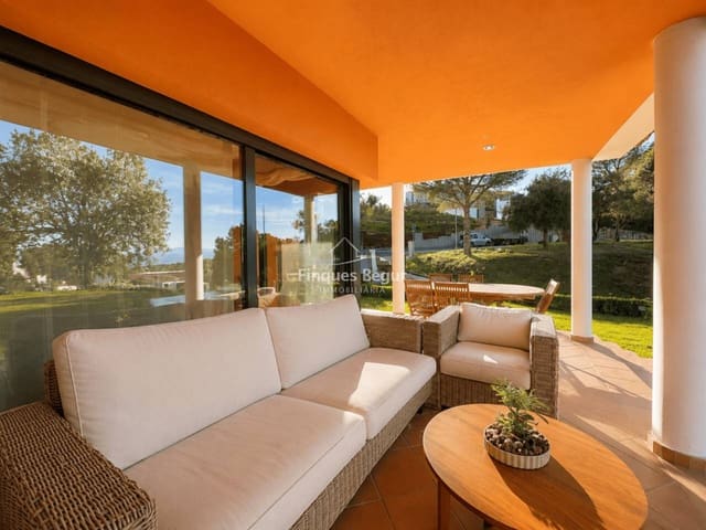 Chalet de 3 habitaciones en Begur en venta con piscina garaje - 699.000 € (Ref: 9976696)