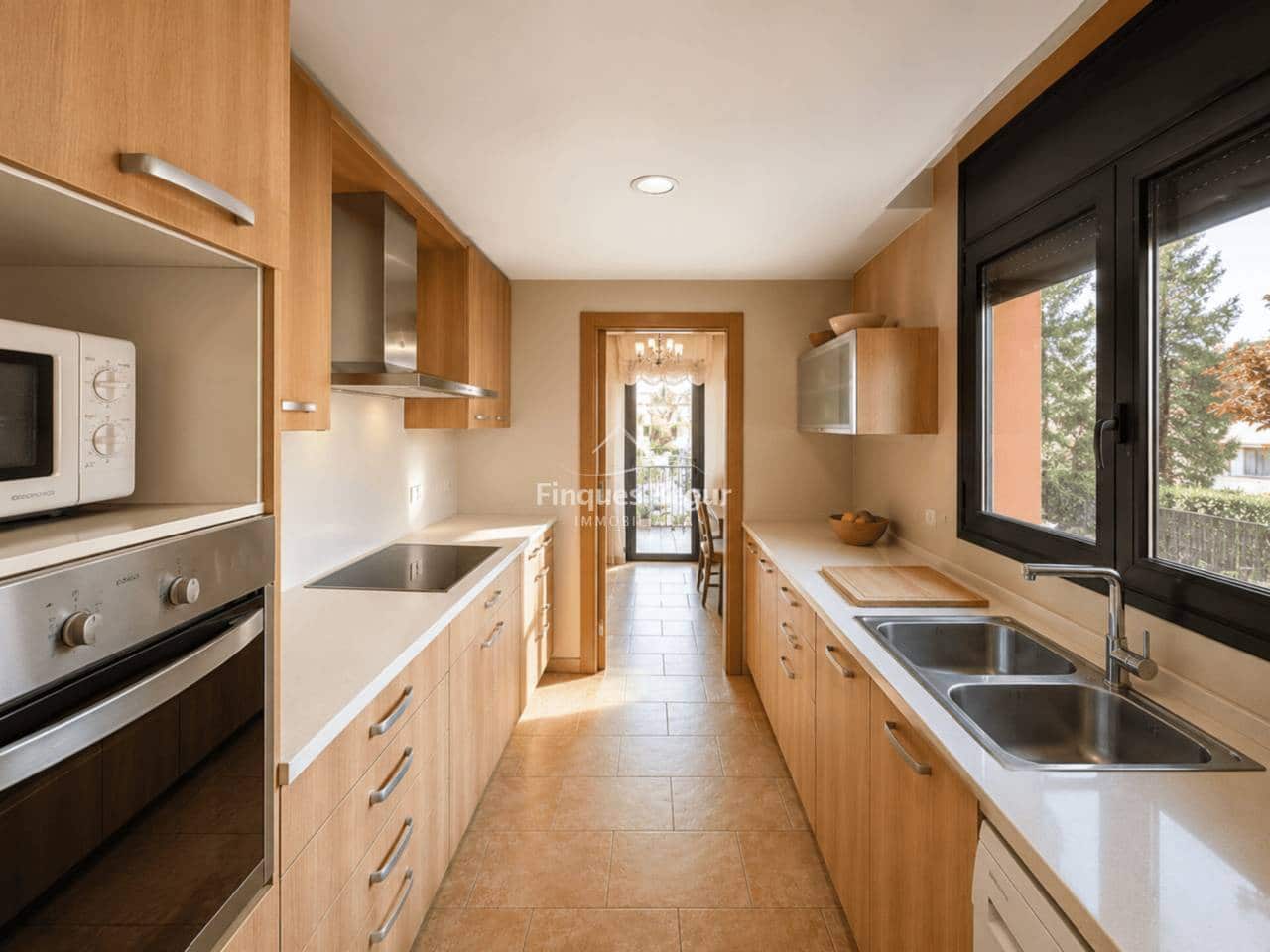 3 sypialnia Willa na sprzedaż w Begur z basenem garażem - 700 000 € (Ref: 9976696)