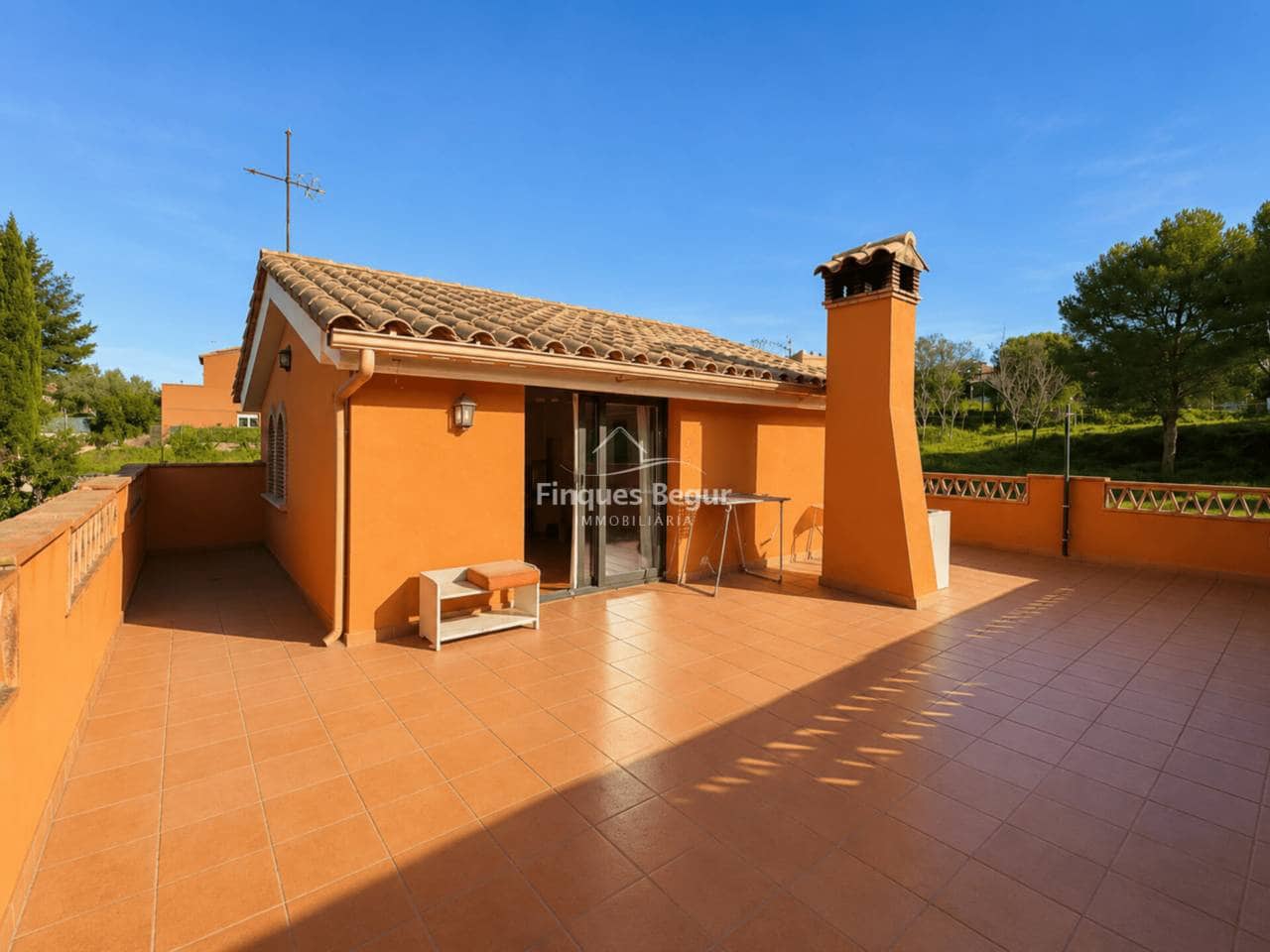 3 sypialnia Willa na sprzedaż w Begur z basenem garażem - 700 000 € (Ref: 9976696)