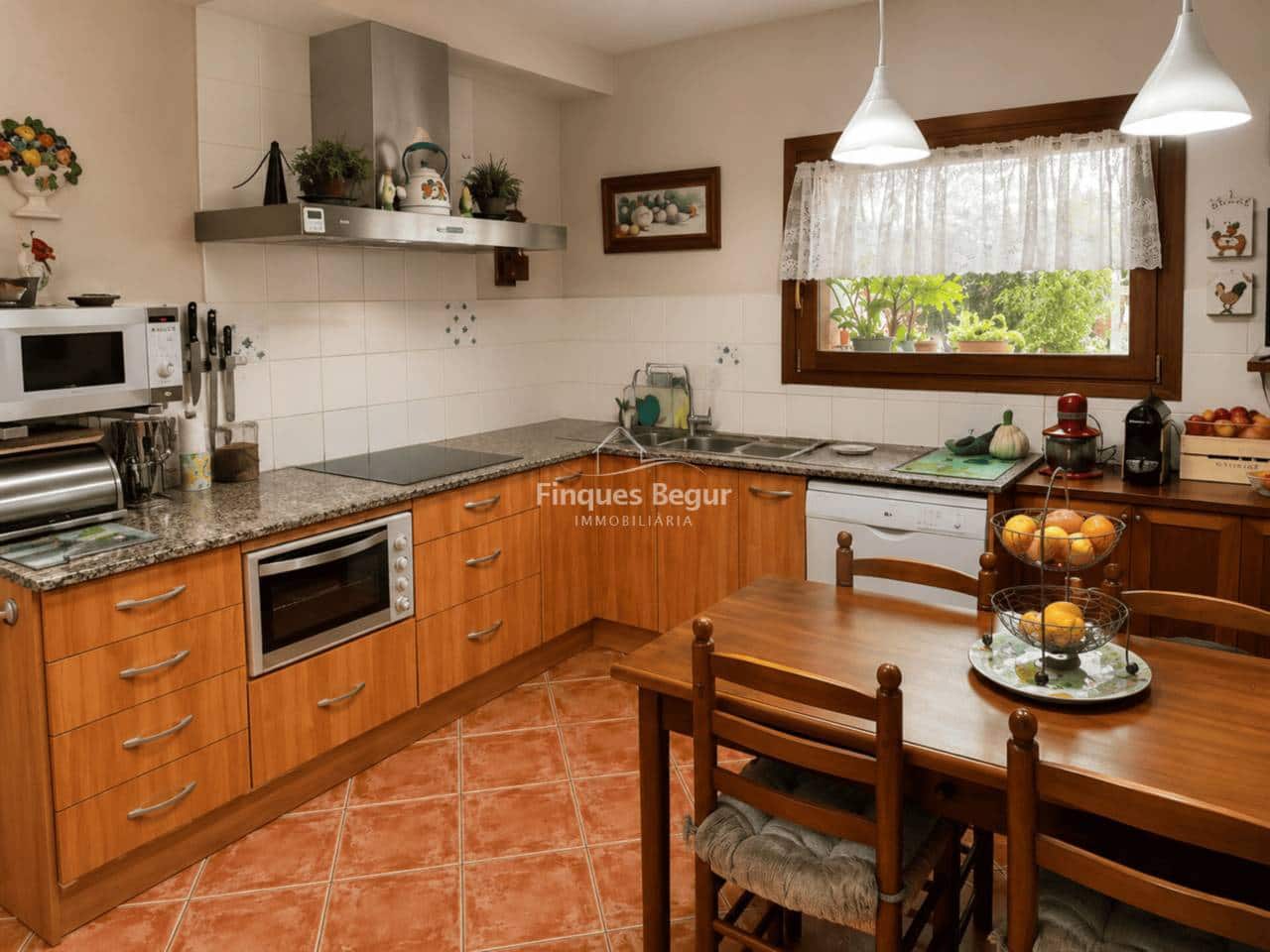 5 soveværelse Villa til salg i Begur med swimmingpool garage - € 550.000 (Ref: 9978101)