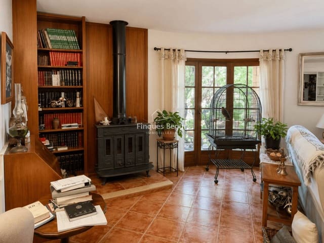 Chalet de 5 habitaciones en Begur en venta con piscina garaje - 550.000 € (Ref: 9978101)
