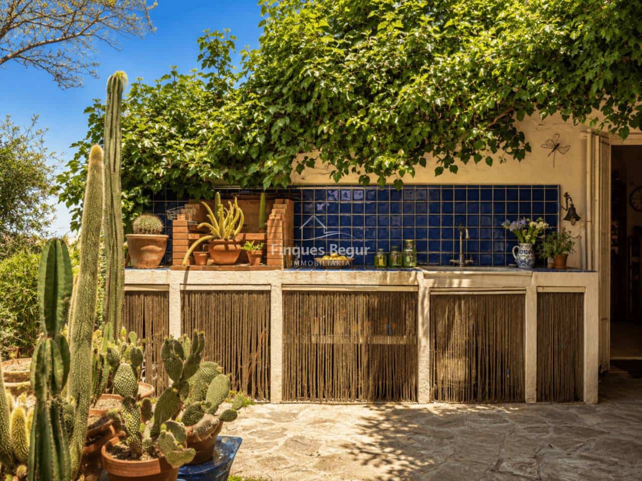 3 bedroom Townhouse for sale in Begur with garage - € 720,000 (Ref: 9999915)