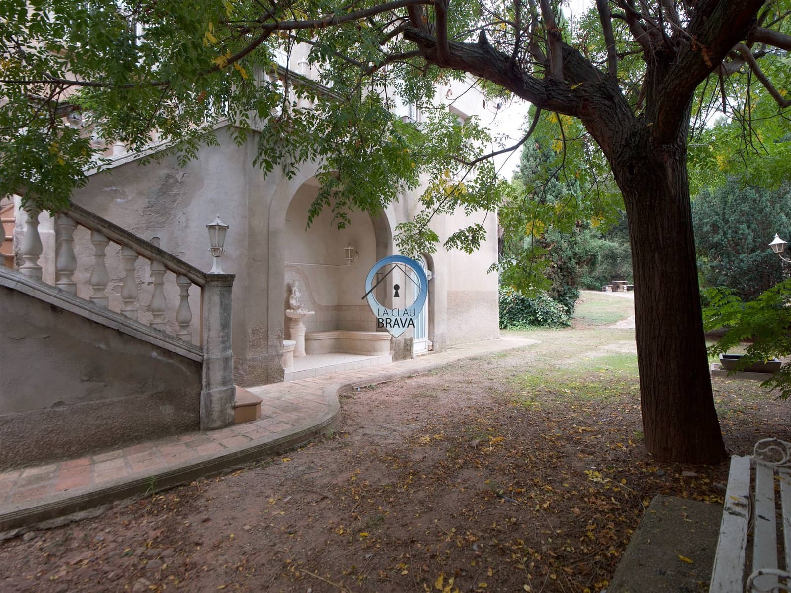 12 makuuhuone Maalaistalo myytävänä paikassa Sant Fruitos de Bages mukana uima-altaan 
autotalli - 1 600 000 € (Ref: 9534120)