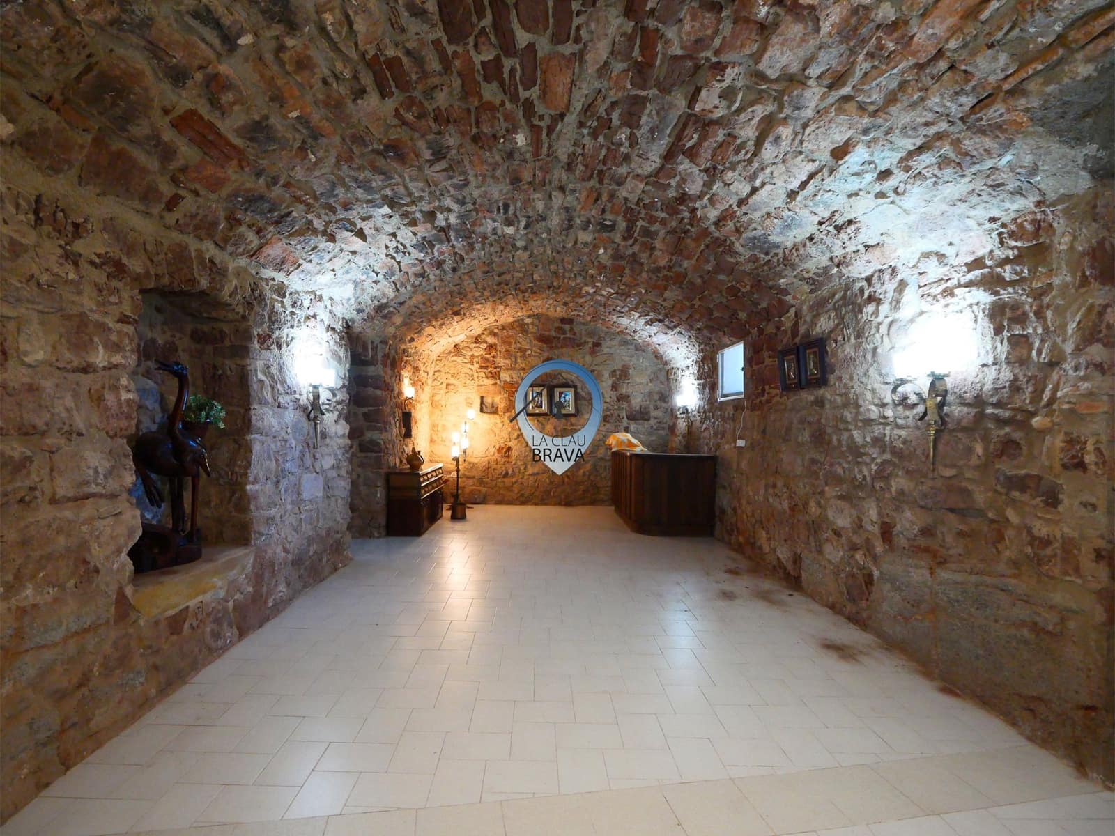 12 makuuhuone Maalaistalo myytävänä paikassa Sant Fruitos de Bages mukana uima-altaan 
autotalli - 1 600 000 € (Ref: 9534120)