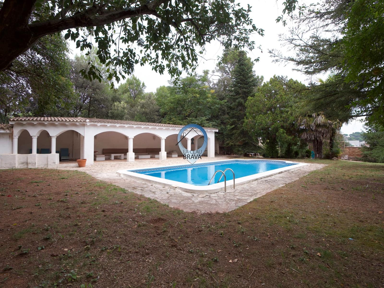 12 makuuhuone Maalaistalo myytävänä paikassa Sant Fruitos de Bages mukana uima-altaan 
autotalli - 1 600 000 € (Ref: 9534120)