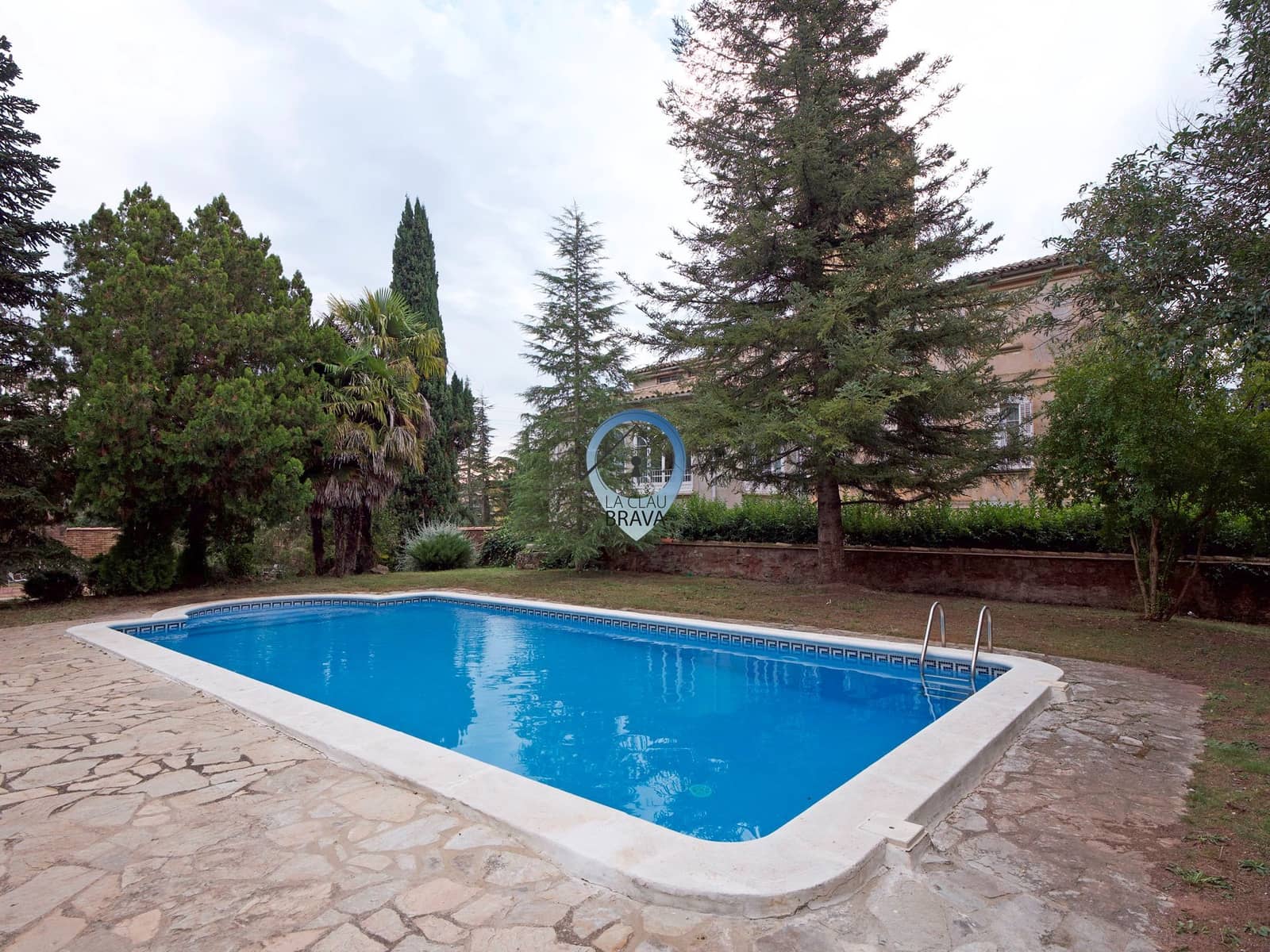 12 makuuhuone Maalaistalo myytävänä paikassa Sant Fruitos de Bages mukana uima-altaan 
autotalli - 1 600 000 € (Ref: 9534120)