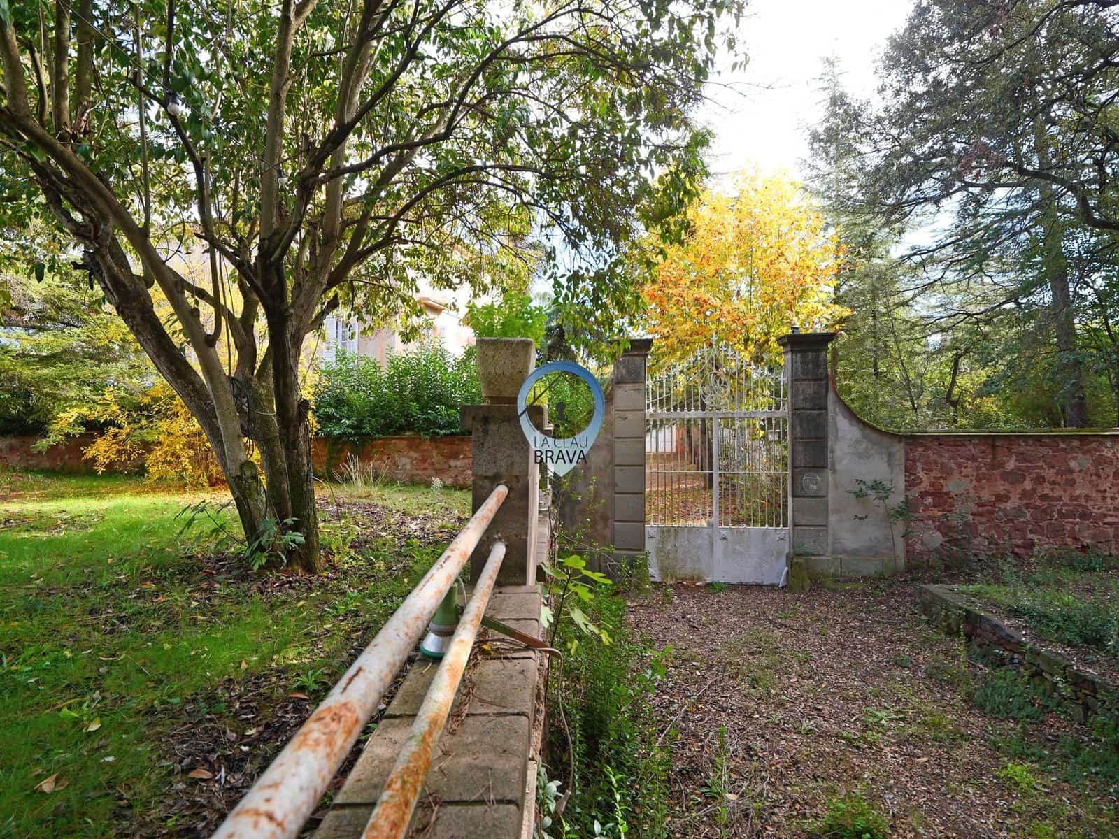 12 makuuhuone Maalaistalo myytävänä paikassa Sant Fruitos de Bages mukana uima-altaan 
autotalli - 1 600 000 € (Ref: 9534120)