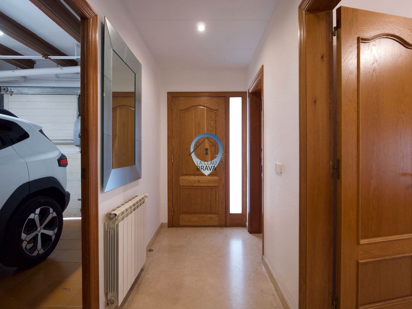 4 soveværelse Byhus til salg i Sant Feliu de Guixols med garage - € 450.000 (Ref: 9534121)