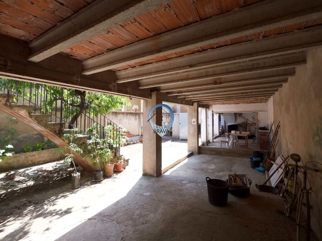 5 soveværelse Byhus til salg i Llagostera - € 360.000 (Ref: 9534123)