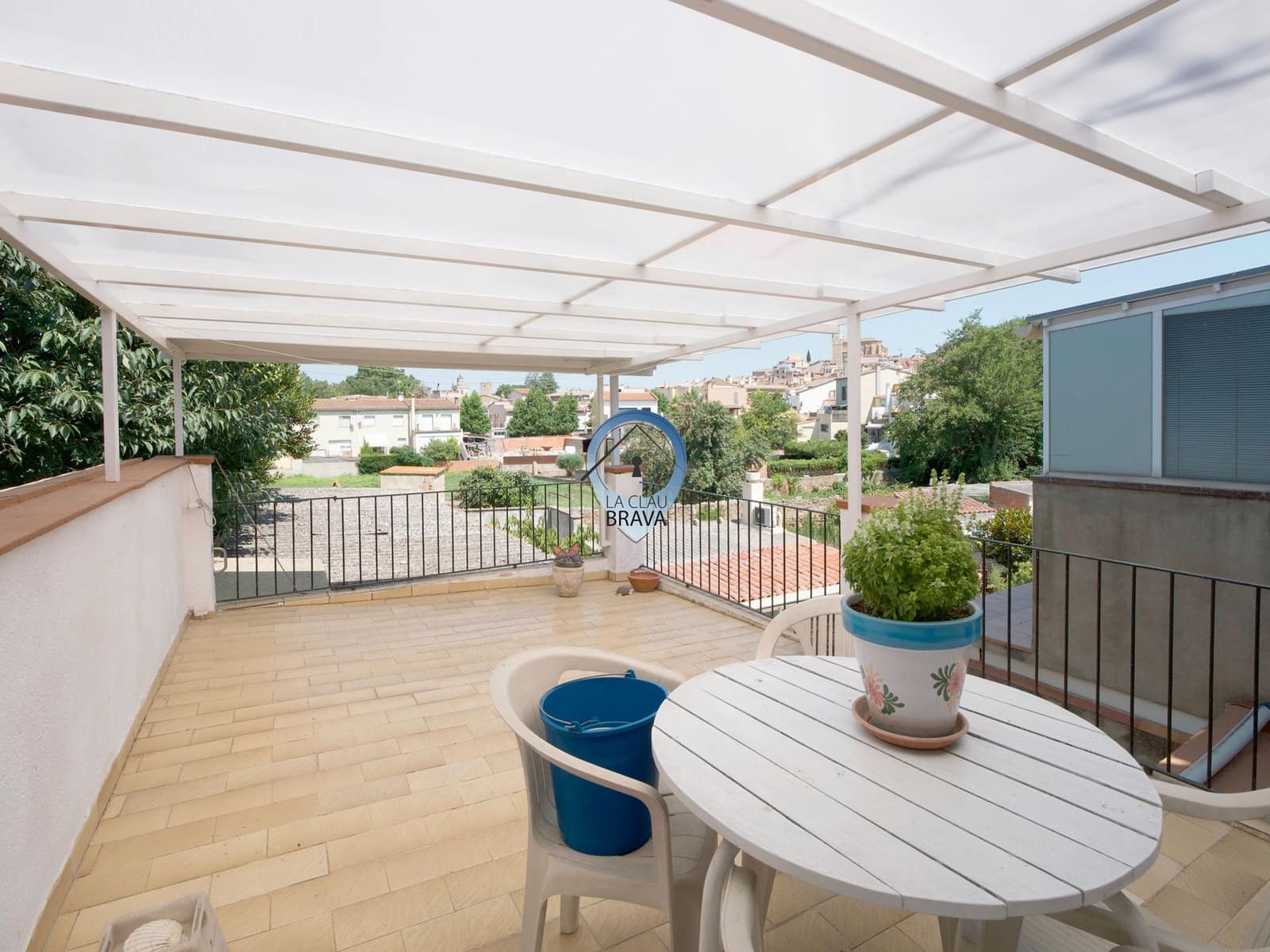 5 soveværelse Byhus til salg i Llagostera - € 360.000 (Ref: 9534123)