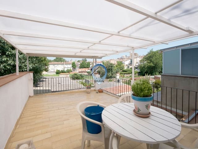 5 soverom Hus til salgs i Llagostera - € 360 000 (Ref: 9534123)