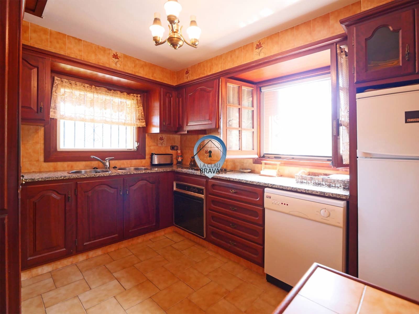 3 chambre Finca/Maison de Campagne à vendre à Santa Cristina d'Aro avec piscine garage - 870 000 € (Ref: 9534125)