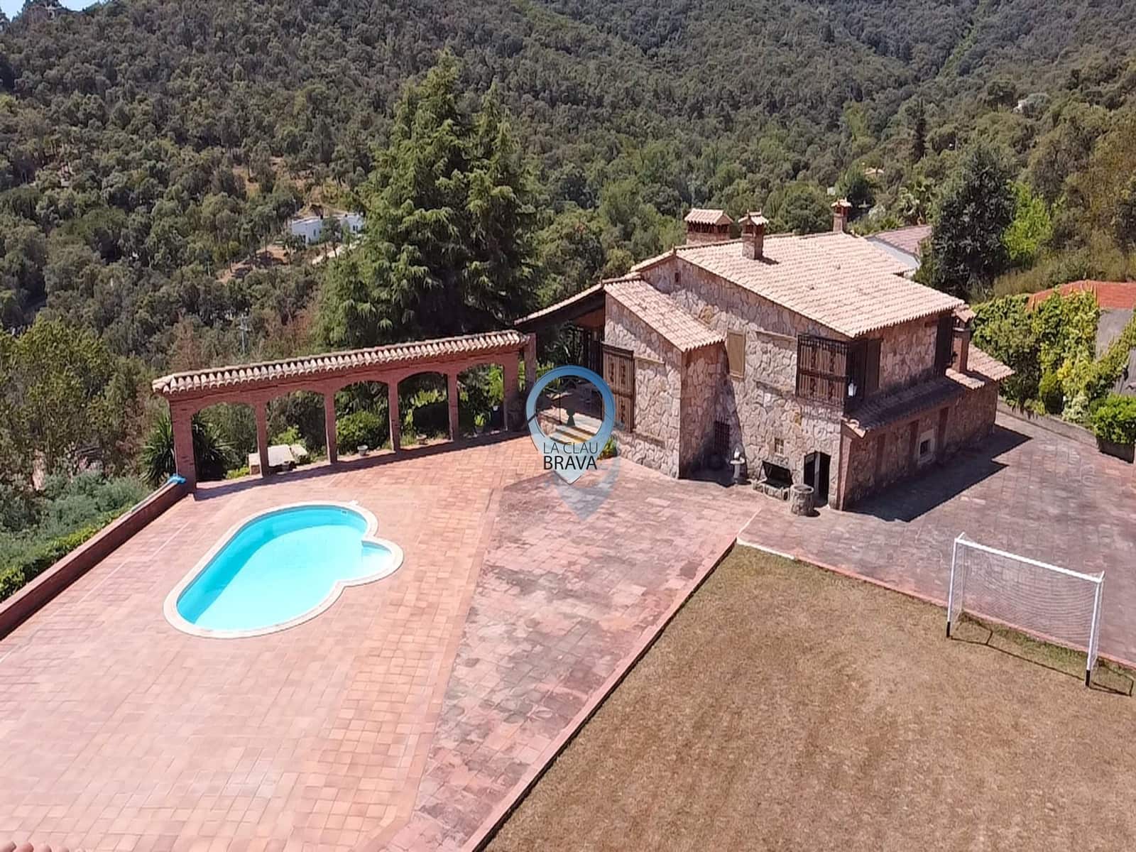 3 chambre Finca/Maison de Campagne à vendre à Santa Cristina d'Aro avec piscine garage - 870 000 € (Ref: 9534125)