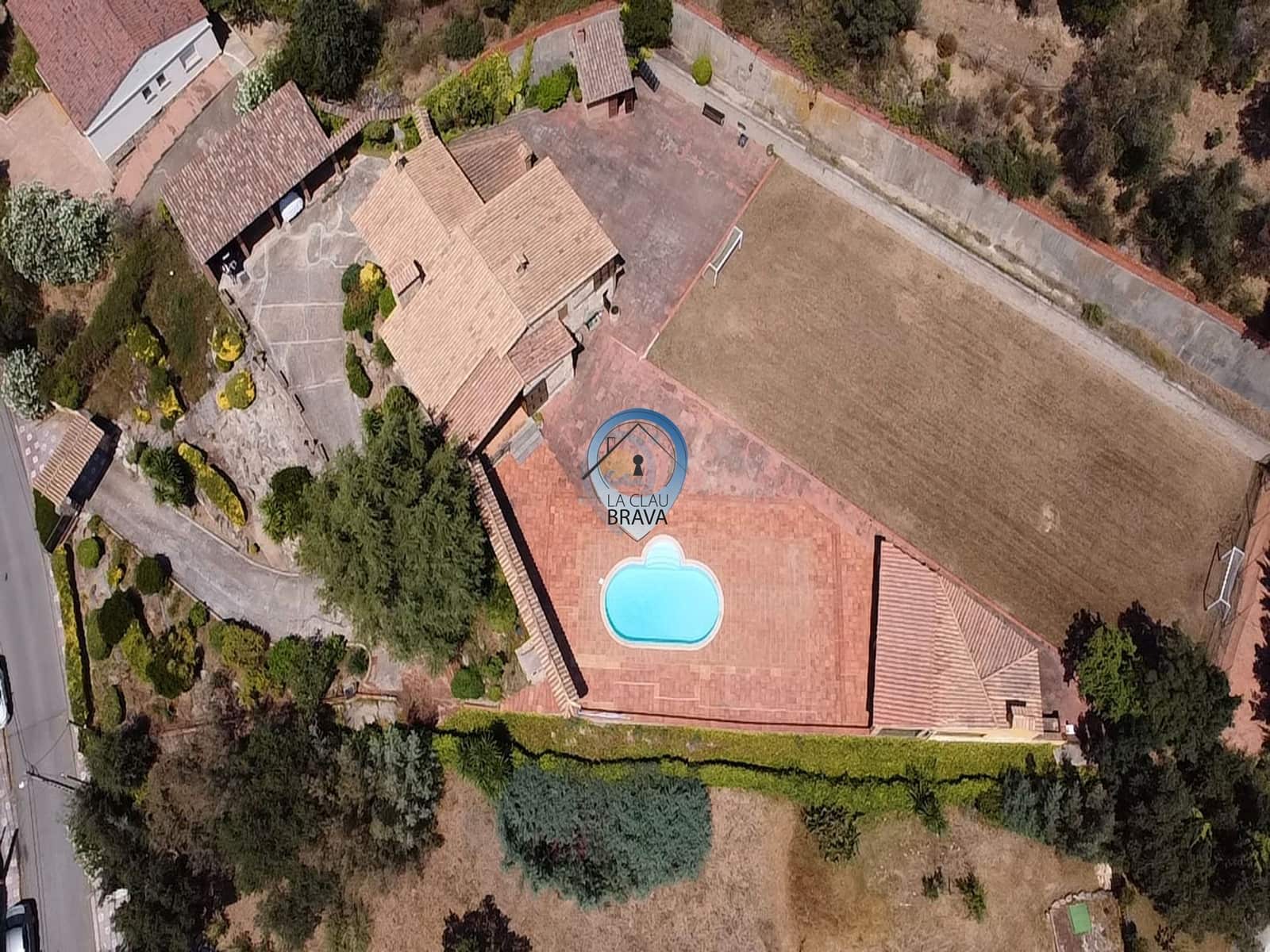 3 chambre Finca/Maison de Campagne à vendre à Santa Cristina d'Aro avec piscine garage - 870 000 € (Ref: 9534125)