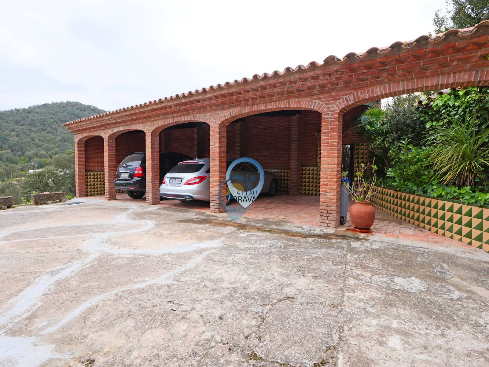 3 chambre Finca/Maison de Campagne à vendre à Santa Cristina d'Aro avec piscine garage - 870 000 € (Ref: 9534125)