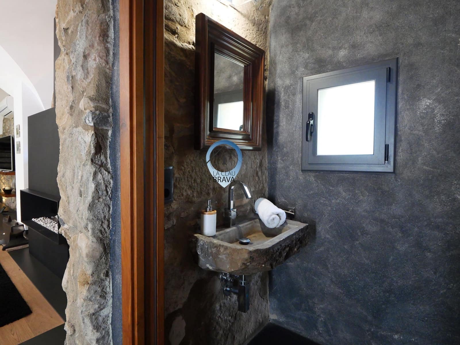 3 quarto Quinta/Casa Rural para venda em Sant Joan les Fonts com piscina garagem - 1 250 000 € (Ref: 9534126)