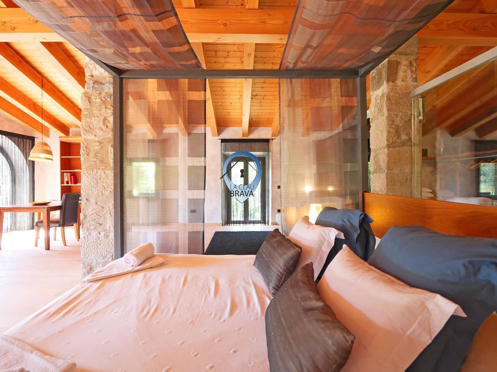 3 quarto Quinta/Casa Rural para venda em Sant Joan les Fonts com piscina garagem - 1 250 000 € (Ref: 9534126)