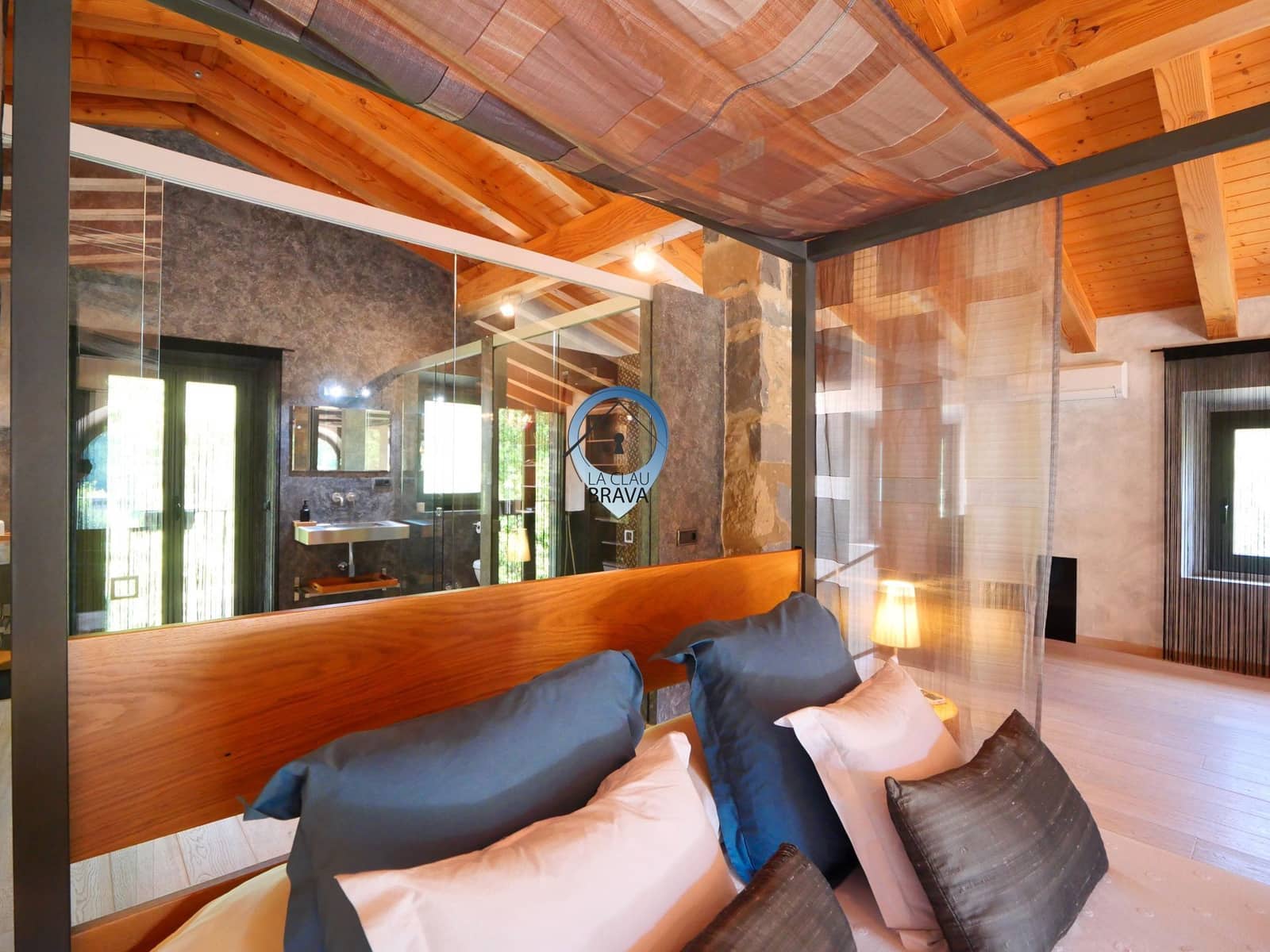 3 quarto Quinta/Casa Rural para venda em Sant Joan les Fonts com piscina garagem - 1 250 000 € (Ref: 9534126)