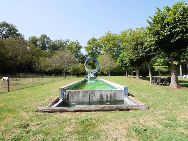 3 quarto Quinta/Casa Rural para venda em Sant Joan les Fonts com piscina garagem - 1 250 000 € (Ref: 9534126)