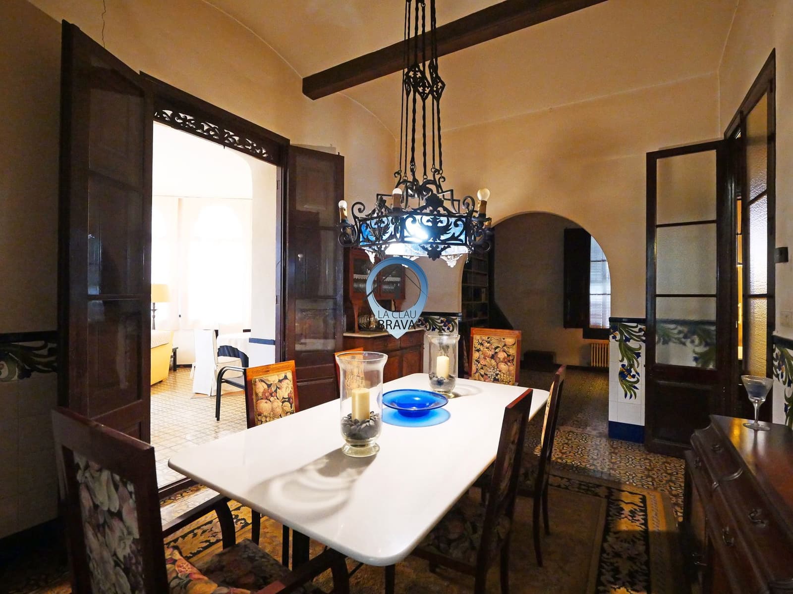 8 soveværelse Villa til salg i Caldes de Malavella - € 450.000 (Ref: 9534128)