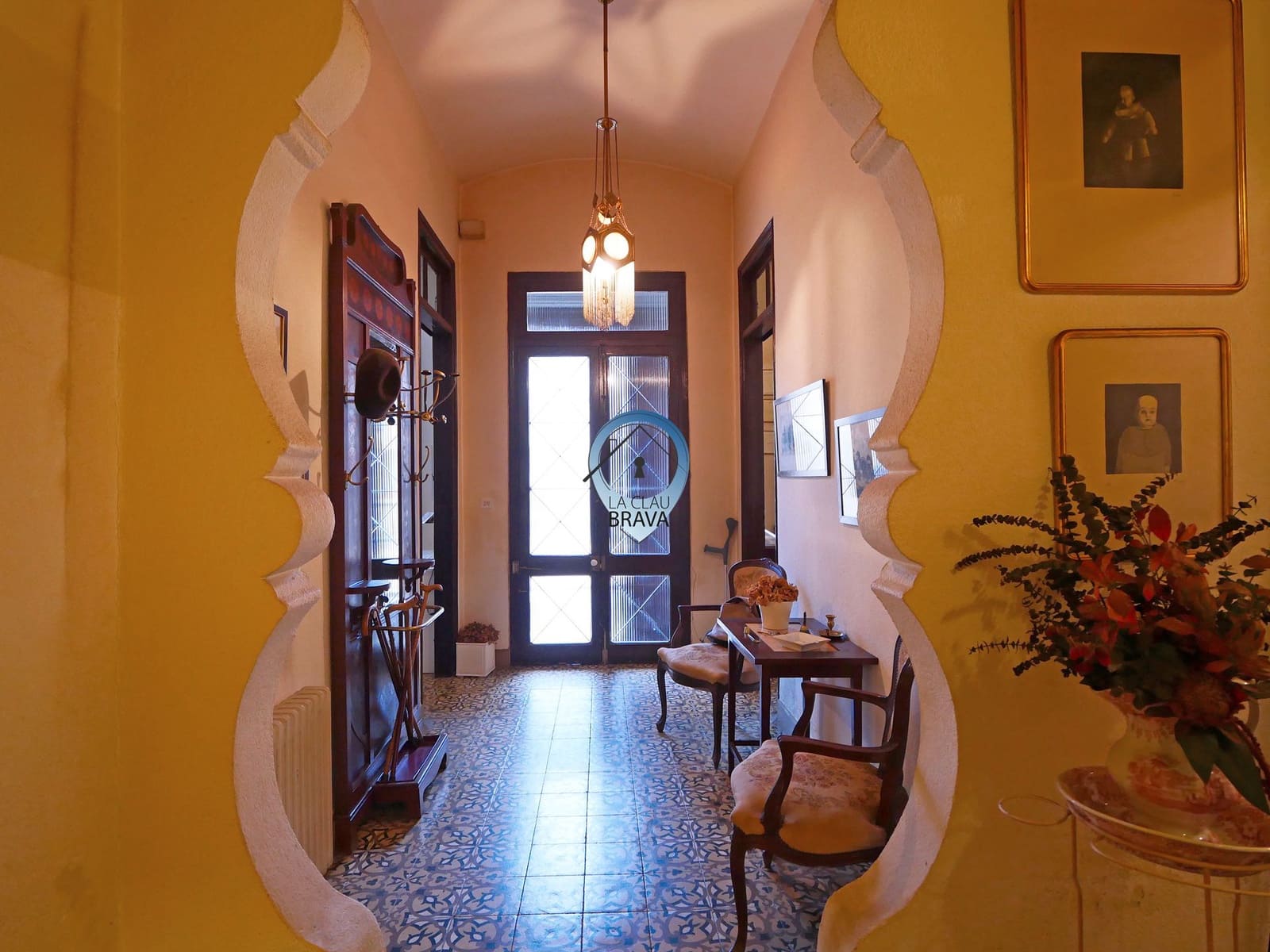 8 soveværelse Villa til salg i Caldes de Malavella - € 450.000 (Ref: 9534128)