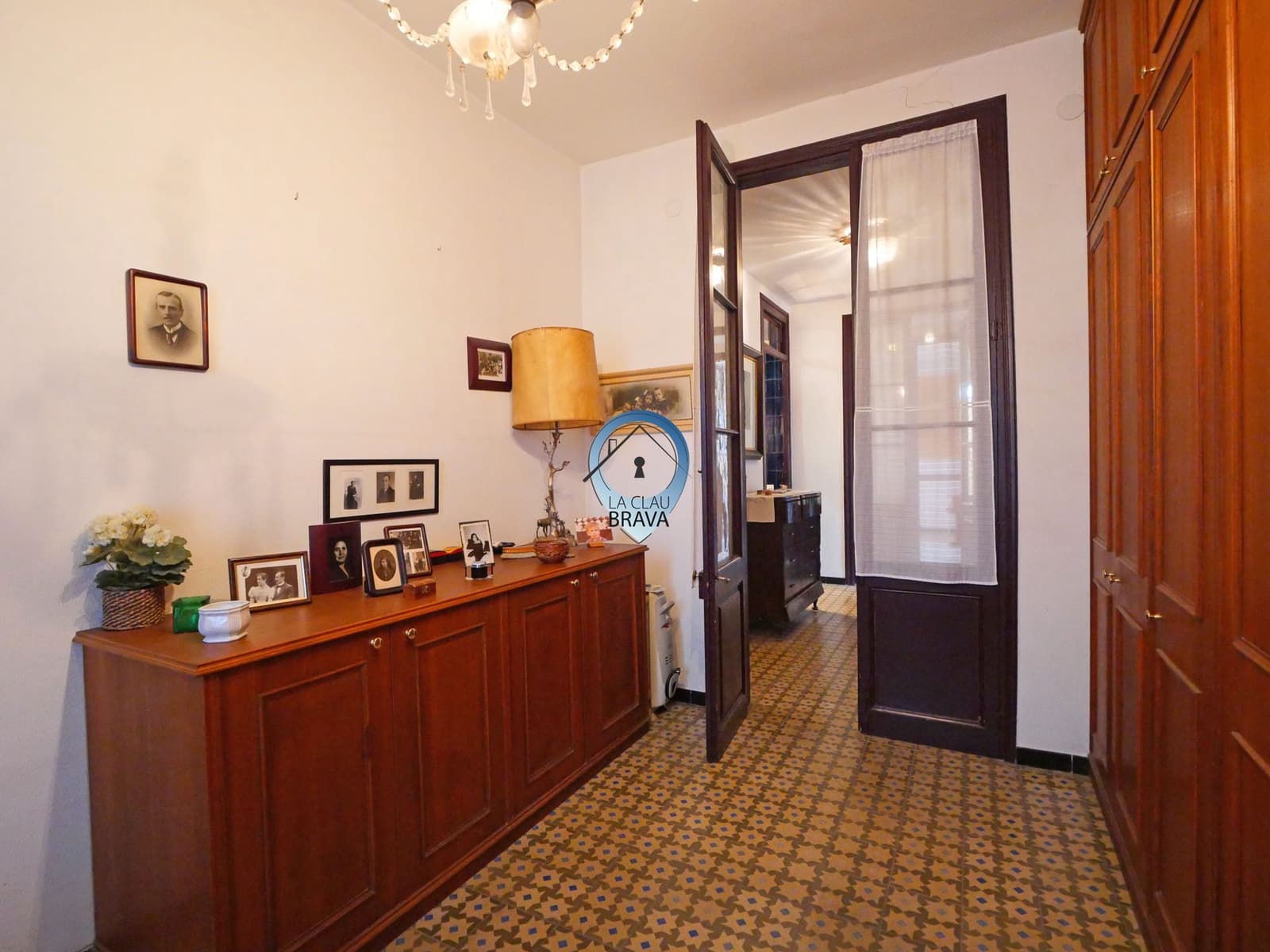 8 soveværelse Villa til salg i Caldes de Malavella - € 450.000 (Ref: 9534128)