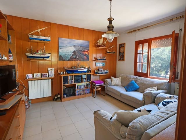 Chalet de 3 habitaciones en Santa Cristina d'Aro en venta con piscina garaje - 600.000 € (Ref: 9534131)