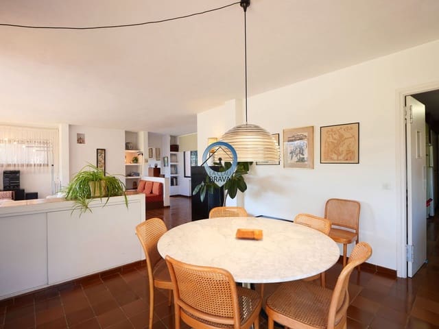 5 chambre Finca/Maison de Campagne à vendre à Santa Cristina d'Aro avec piscine garage - 1 000 000 € (Ref: 9534132)