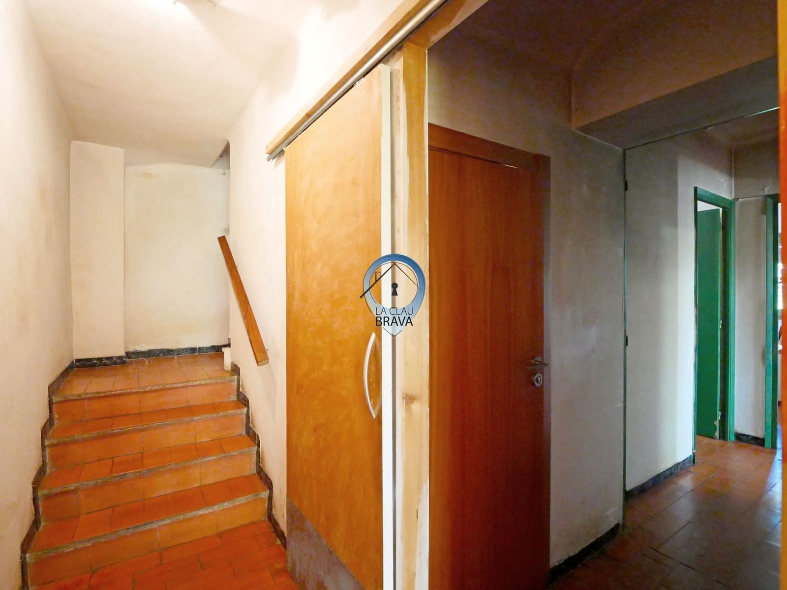 9 bedroom Finca/Country House for sale in Bescano with garage - € 350,000 (Ref: 9534133)