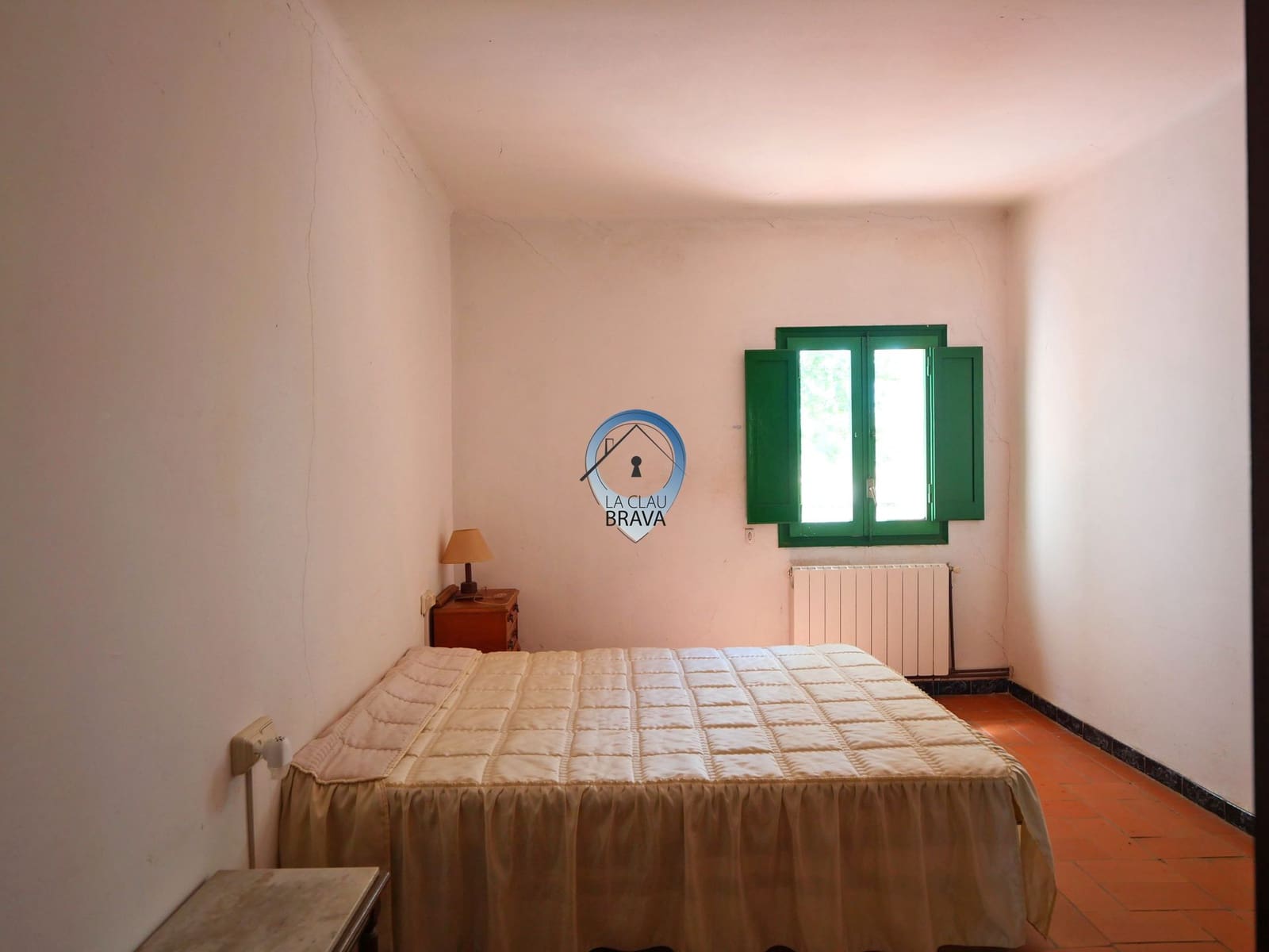 9 bedroom Finca/Country House for sale in Bescano with garage - € 350,000 (Ref: 9534133)