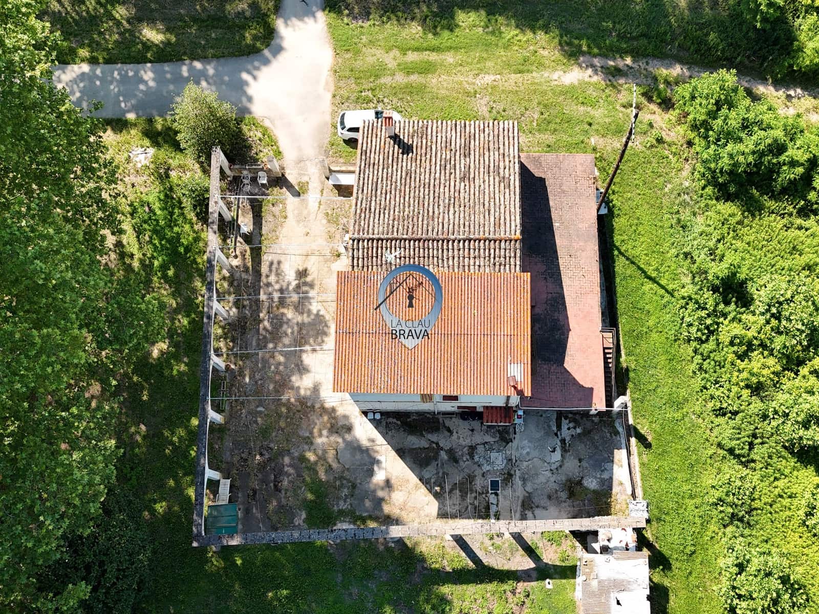 9 bedroom Finca/Country House for sale in Bescano with garage - € 350,000 (Ref: 9534133)